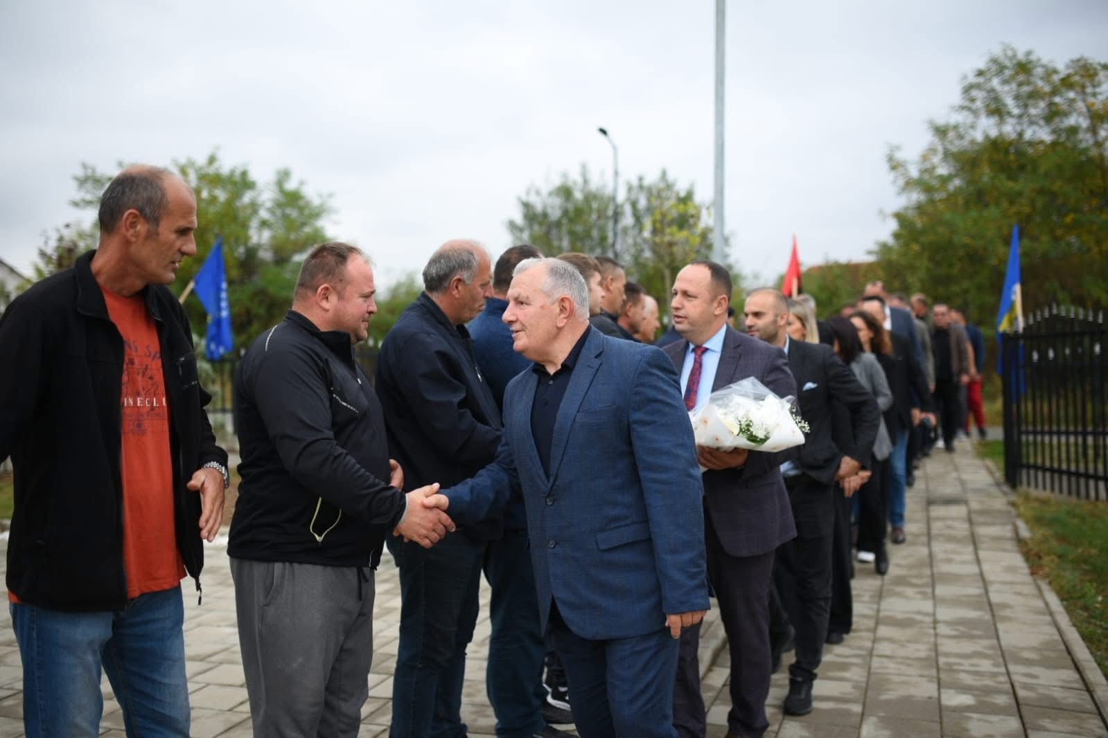 Shukri Buja nderon “Epopejën e UÇK-së” dhe heronjtë e ZO Nerodimës